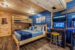 4 BD Luxury Cabin•Hot Tub•Theater•Pool Table•S'mores•EZ Roads - Image 5